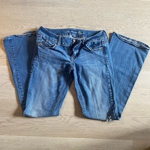 AEO Artist Jeans